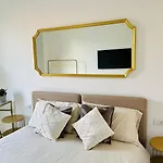 Leaf Apartments - Solari / Tortona